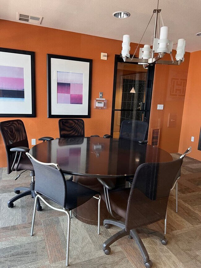 Building Photo - $2,500 1 bedroom 1 bathroom San Jose Brickyard Condo Near 280, Downtown SJ and SJSU