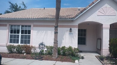 Building Photo - 3 bedrooms Port Orange