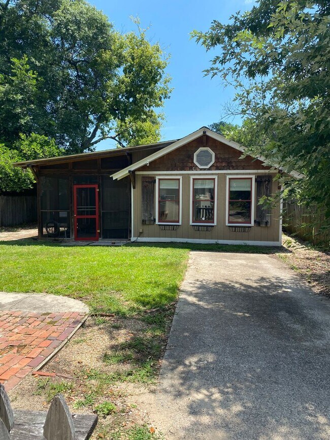 Coming June 2024 Fully Furnished 1 bedroom... 1424 Stovall St Augusta