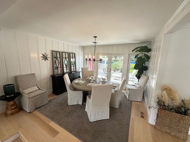 Building Photo - 4 Bed 4.5 Bath, Beautiful Home With Pool A...
