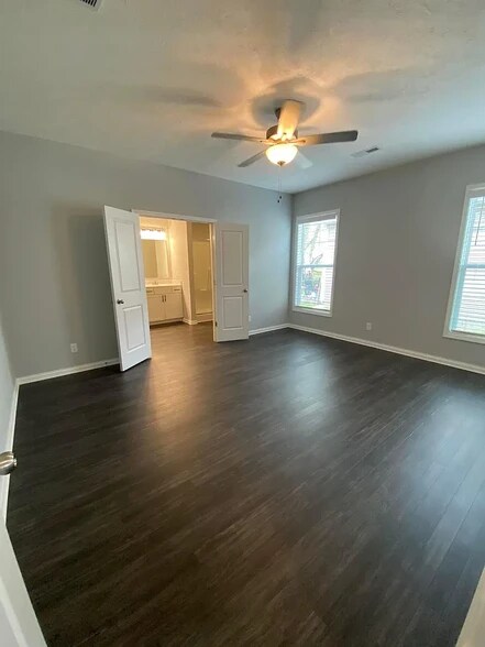 Building Photo - 4154 Little Bluestem Dr
