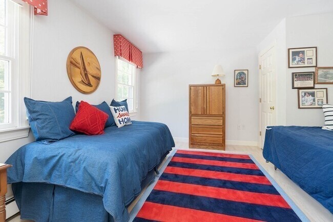 Building Photo - 4 Elliston Rd