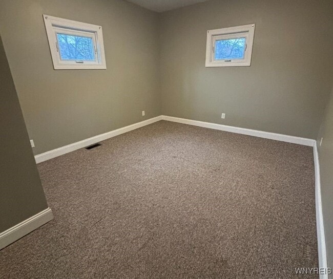 Building Photo - 2096 Seneca St