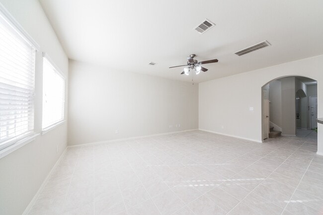 Building Photo - 7239 Autumn Sun Dr