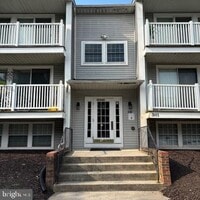 Building Photo - 301 Palmspring Dr