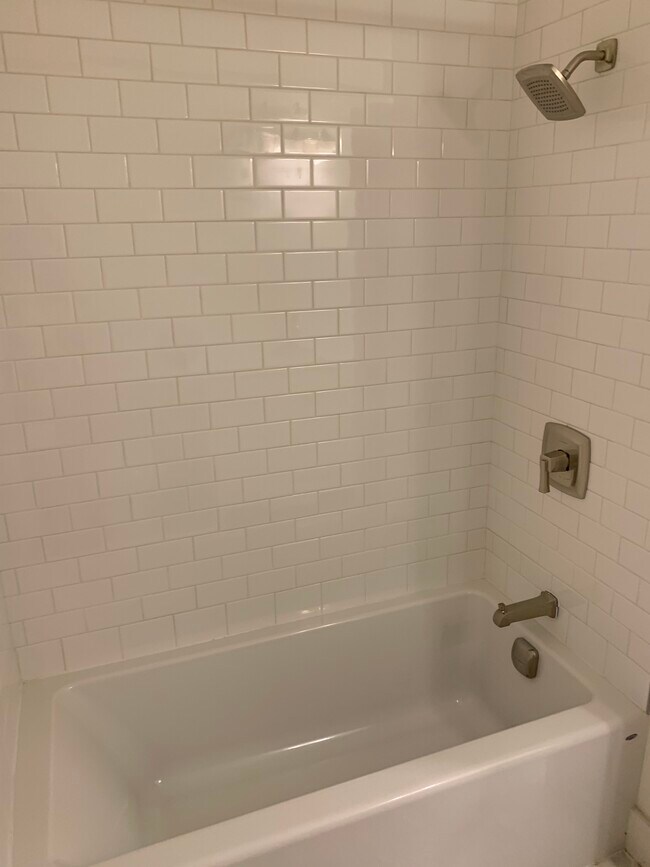 Building Photo - 414 Charles Ct