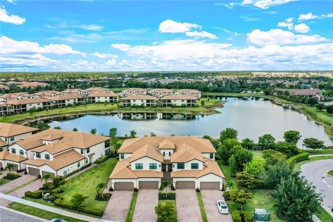 Building Photo - 2375 Montserrat Ln