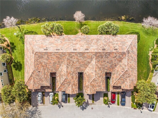 Building Photo - 2620 Somerville Loop