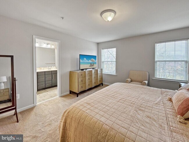 Building Photo - 12745 Longford Glen Dr