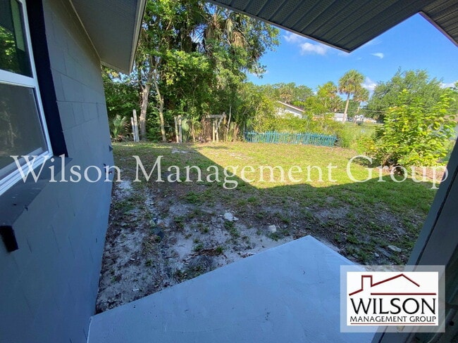 Building Photo - 1904 SW Rd