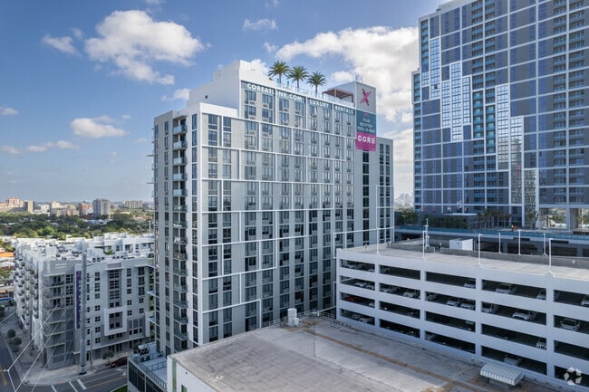 Building Photo - Core At Link