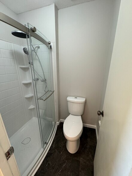 Building Photo - 10211 Cedarbrooke Ln