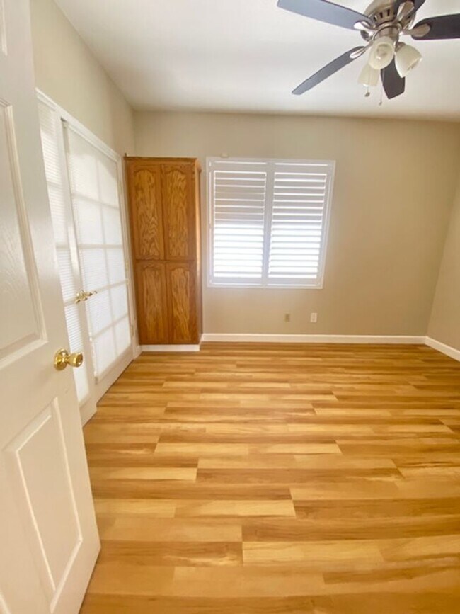 Building Photo - Spacious 5-Bedroom Home with Solar, Stunning Sunroom & Upgraded Bathrooms!