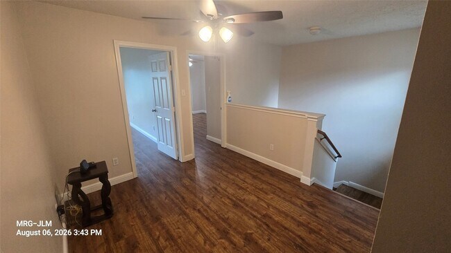 Building Photo - 7239 Foxbrook Dr