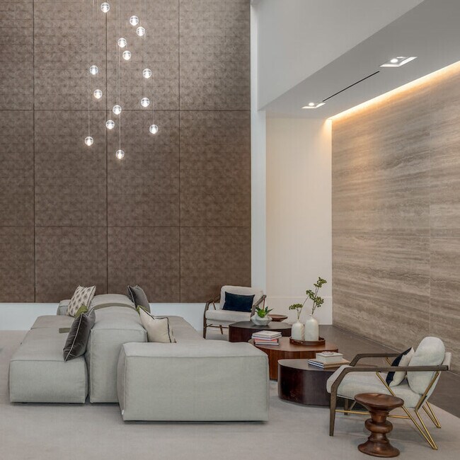 Building Photo - 222 E Jefferson St