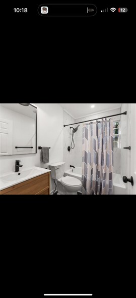 Primary Photo - 1349 Lockhaven Cir SW