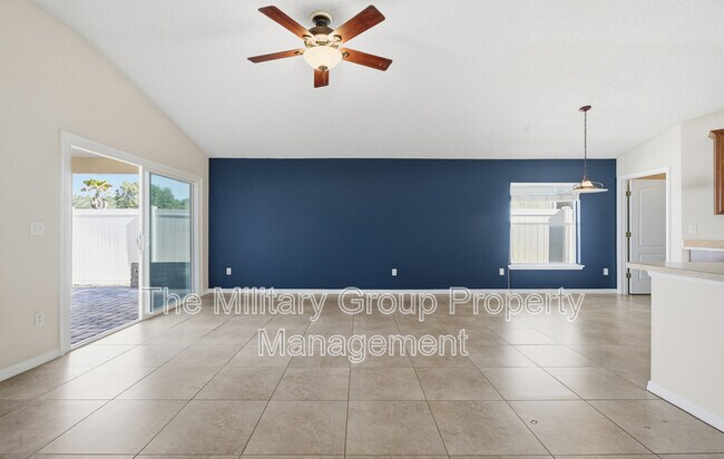 Building Photo - 586 Longmill Ln