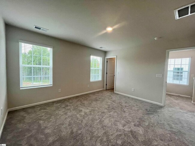 Building Photo - 7 Twiggs Ln