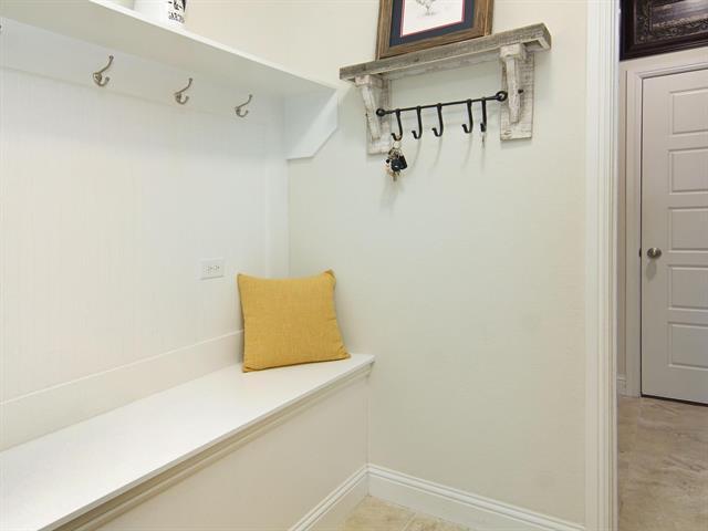 Building Photo - 721 10th St