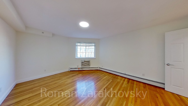 Building Photo - 8 Griggs St