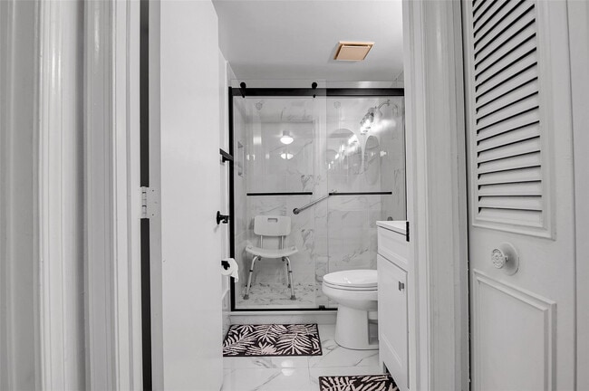 Building Photo - 260 NW 76th Ave