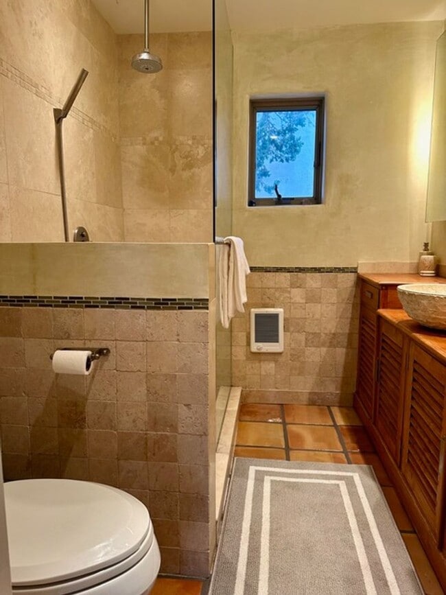 Building Photo - Turnkey Northside Casita in a Garden Setting