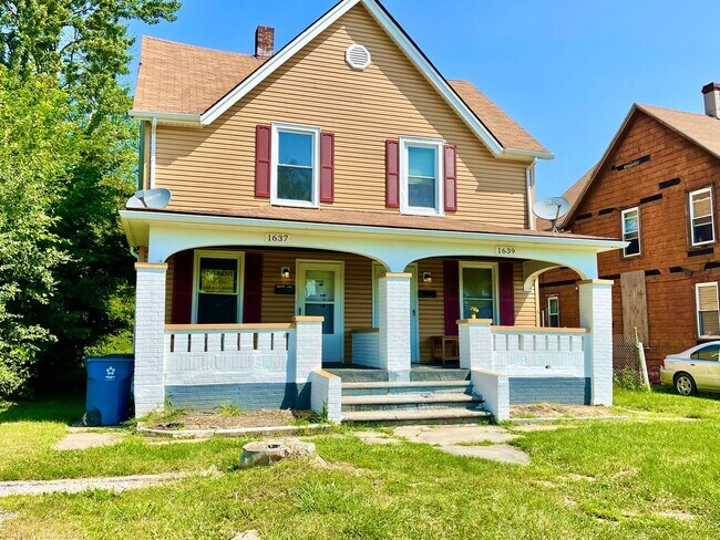 Building Photo - 1639-1639 E 31st St