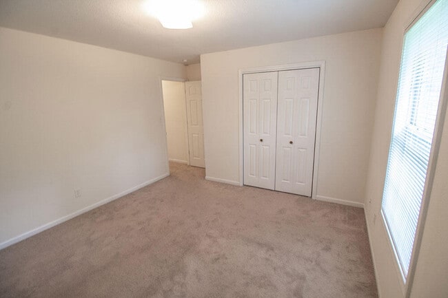 Building Photo - 5200 Tessa Way