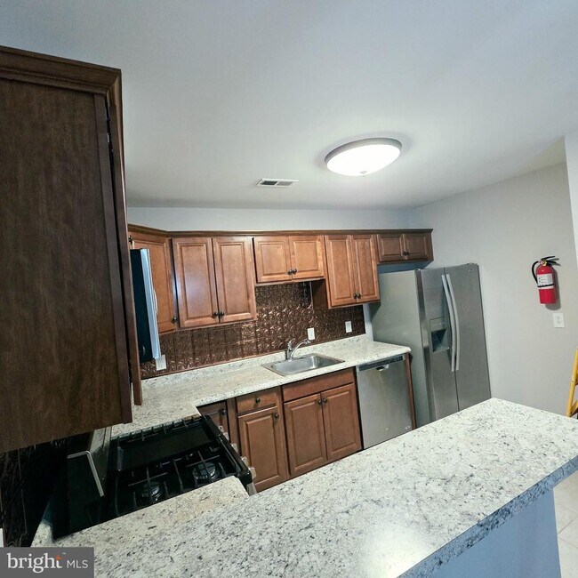 Building Photo - 208 Ashley Run