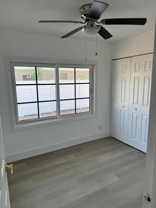 Building Photo - 330 Cypress Dr