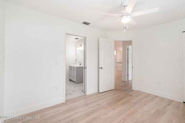 Building Photo - 2020 Thesy Dr