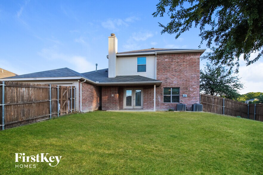 Building Photo - 1202 Jewel Ln