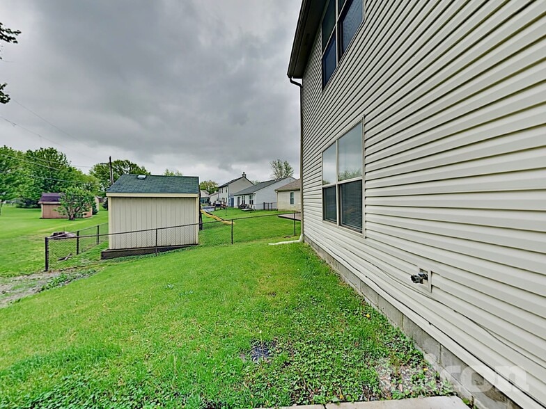 Building Photo - 4719 Plantation St