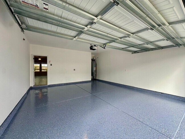 Building Photo - 4130 County Down Ave