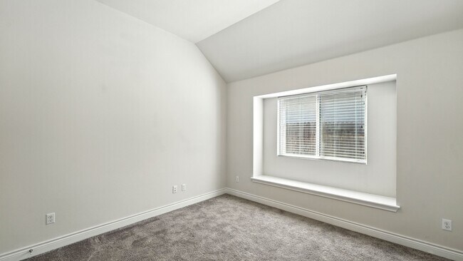 Building Photo - 490 Nautical Lp