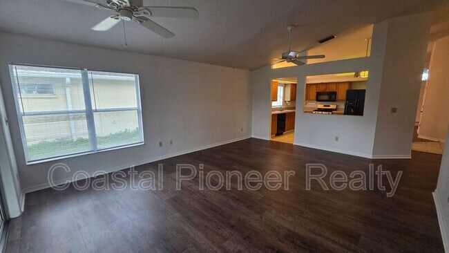 Building Photo - 1731 Wakefield Dr