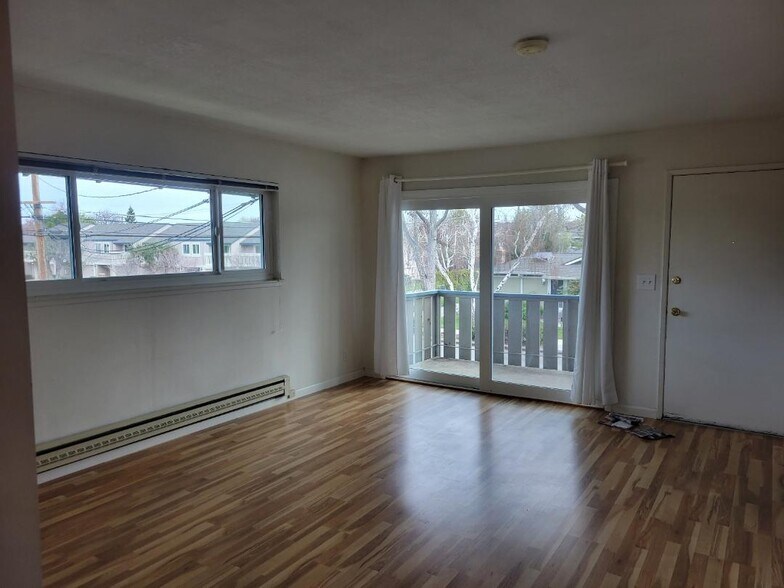 Building Photo - 535 Valley Forge Way