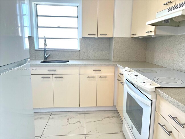 Building Photo - 1865 79th Street Causeway