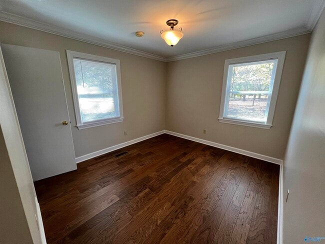 Building Photo - 23095 Kennedy Rd