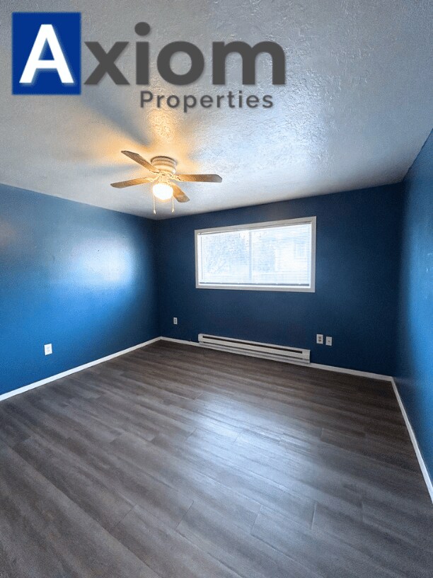 Building Photo - 547 Poole-1