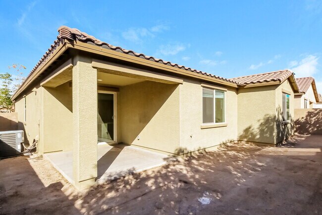 Building Photo - 7847 E Boise St