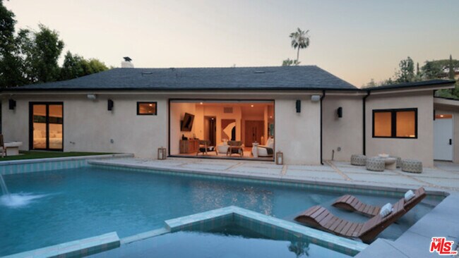 Building Photo - 3637 Loadstone Dr