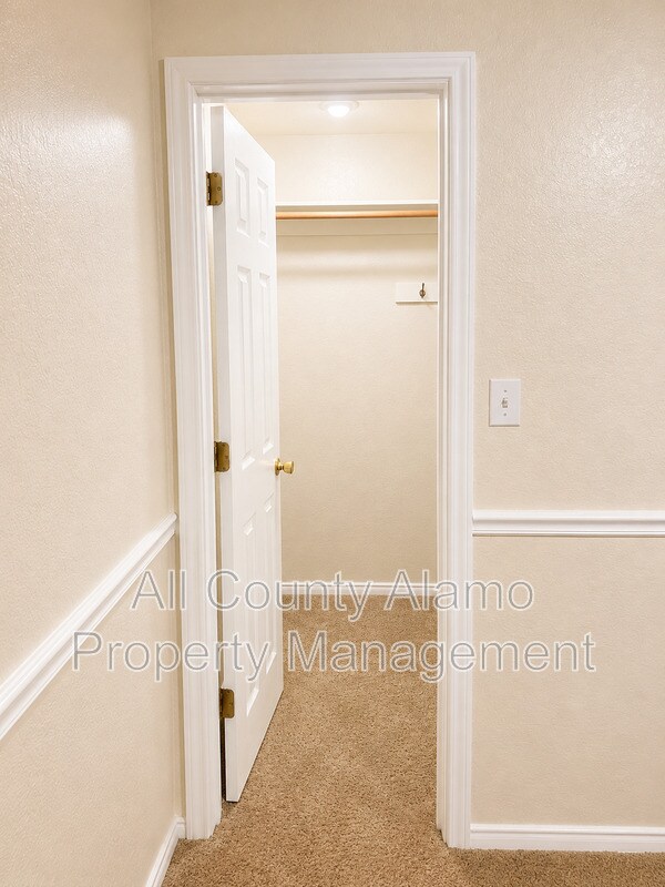 Building Photo - 9631 Sandflat Pass