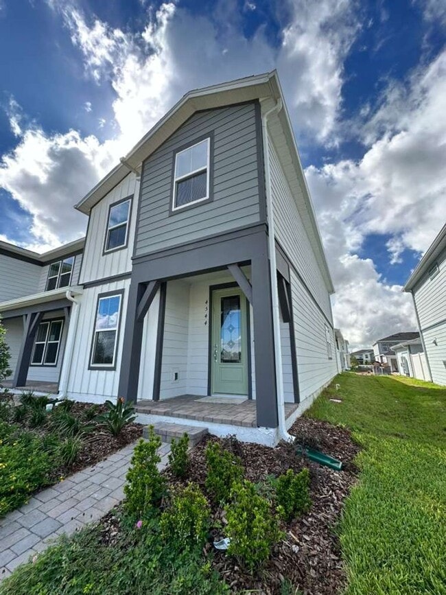 Building Photo - 4544 Orchard View Aly