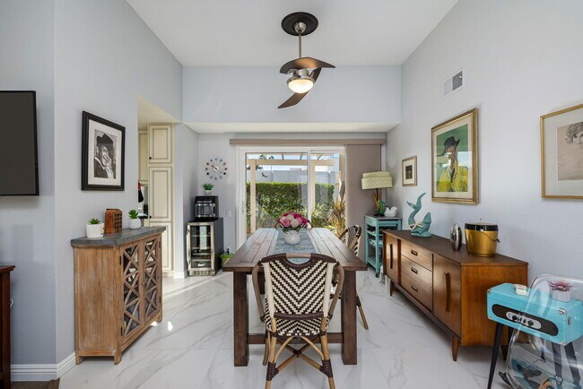 Building Photo - 6071 Hazeltine Plaza