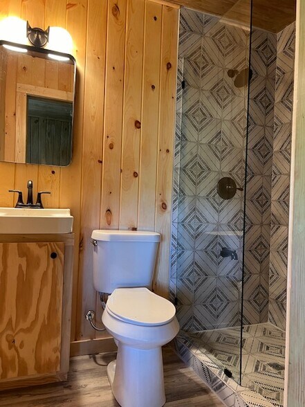 Bathroom #2 - 9900 E State Highway 71