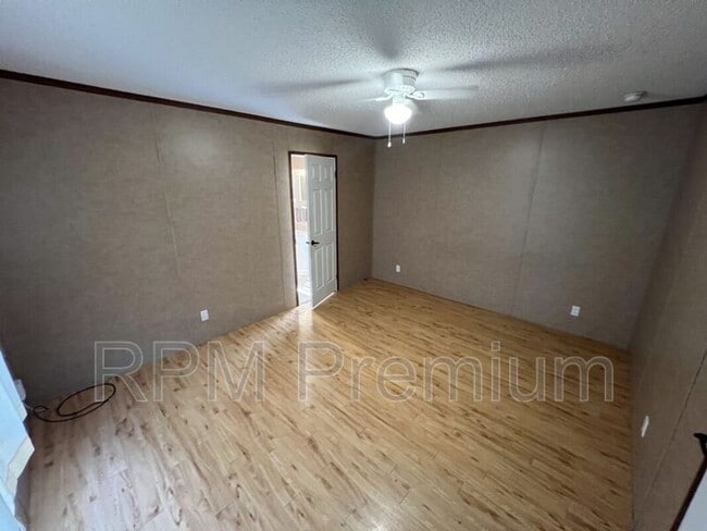 Building Photo - 5510 Lavey Ln