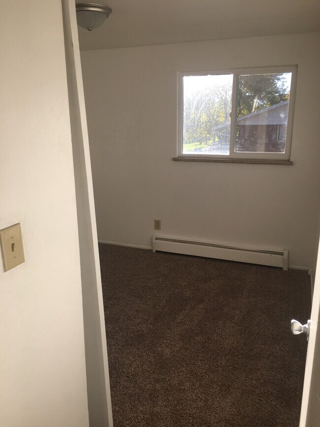 Building Photo - 10341