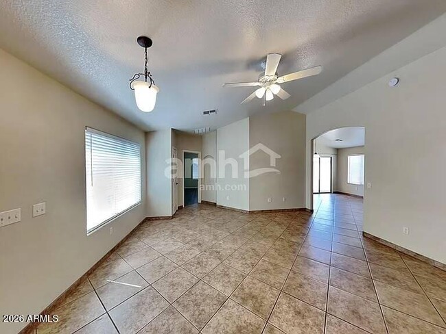 Building Photo - 6380 E Butte Stone Dr