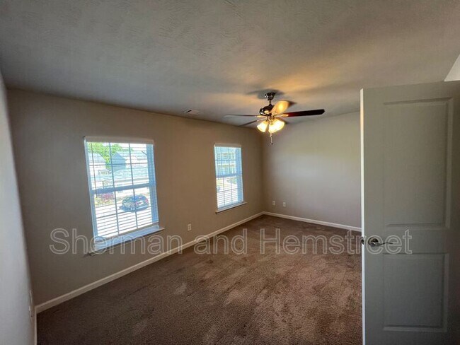 Building Photo - 620 Dobhill Ln